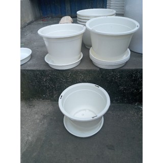 chậu nhựa đẹp tặng đĩa hứng nước đường kính 17cm cao 12cm