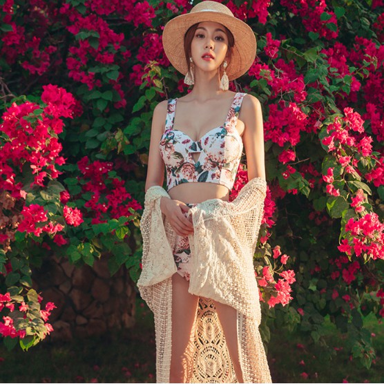 Bikini hoa sexy đi biển QUEEN BIKINI, Đồ bơi nữ Quảng Châu hoạt tiết hoa lá BIK51 | BigBuy360 - bigbuy360.vn