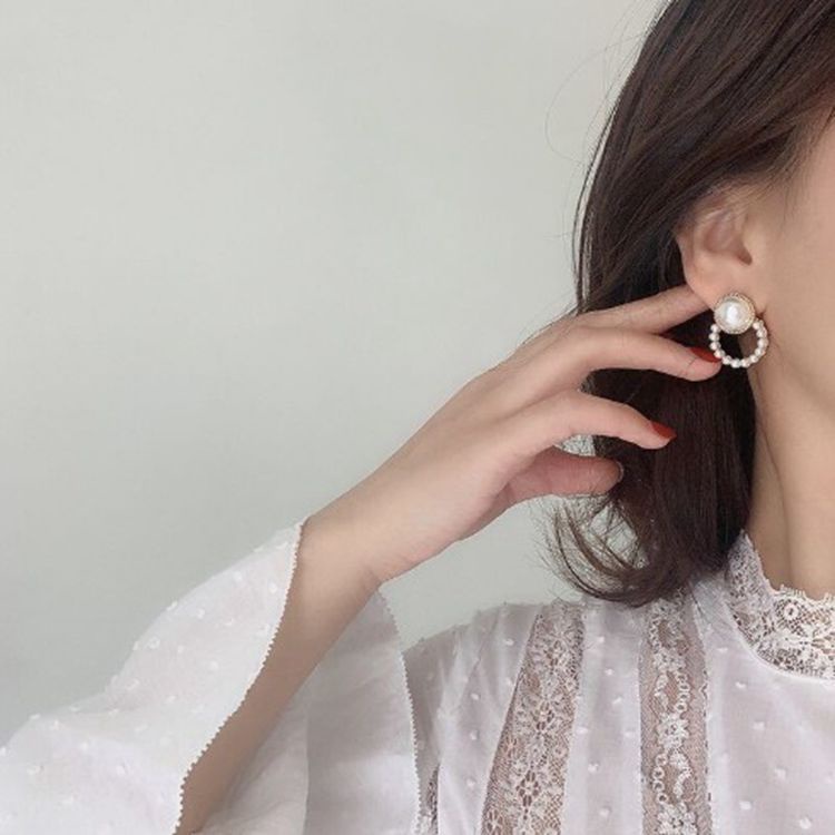Bông tai xỏ lỗ tròn đính ngọc trai đơn giản phong cách retro Hàn Quốc cho nữ