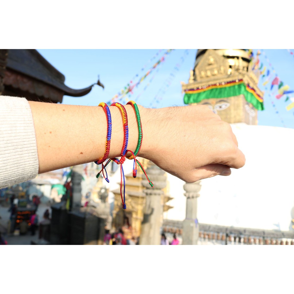 Vòng tay chỉ may mắn Nepal - Nepali Lucky Handmade Buddhist Knot