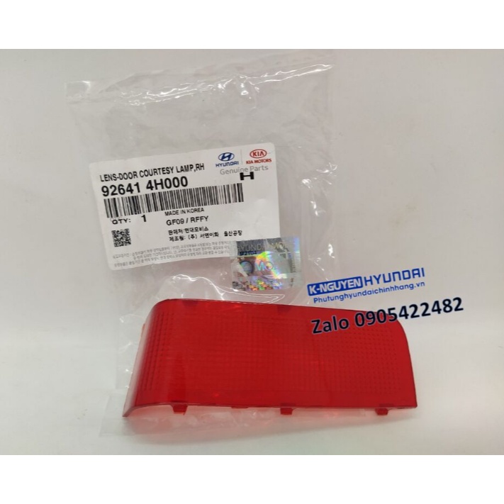 Nắp nhựa đèn phía trong cửa xe Hyundai Starex - Mã số: 926414H000, 926314H000