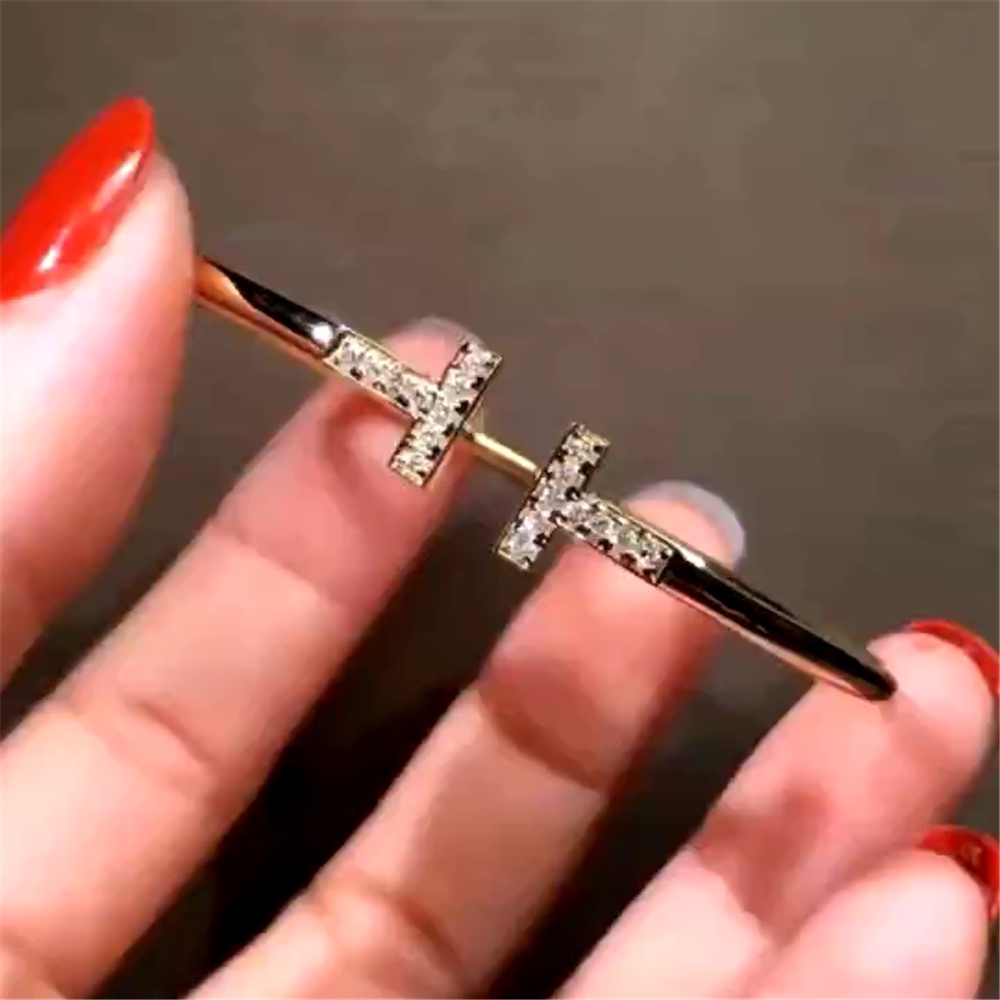 Vòng tay hở đính hạt đá zircon đơn giản thời trang