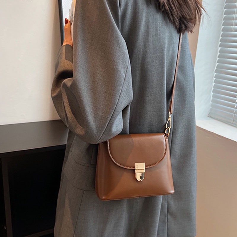 Túi đeo chéo IELGY dáng vuông nhỏ thời trang cao cấp cho nữ