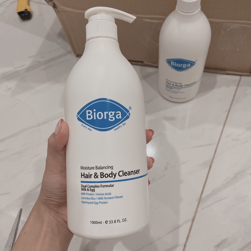 Sữa tắm gội Hàn Quốc Biorga 2in1. Sữa tắm kết hợp gội an toàn cho cả phụ nữ mang bầu và em bé.