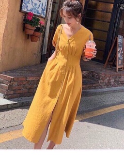 ĐẦM VÀNG CỔ V XẾP LI EO🌸