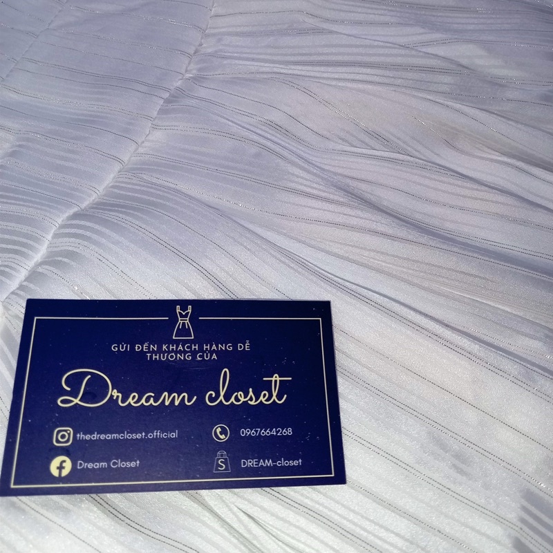 Đầm cổ yếm bèo tay cánh tiên sọc kim tuyến Mincy Dress