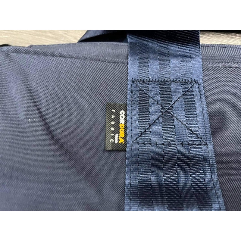 Cặp NATIONAL GEOGRAPHIC