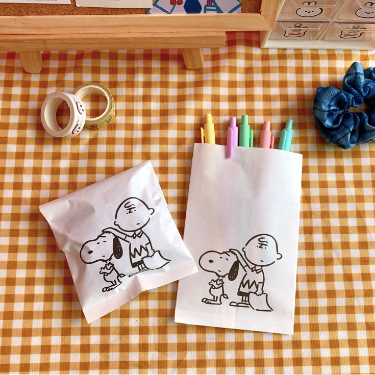 Túi Giấy Gió Đựng Đồ Quà Tặng Hình CHÚ CHÓ SNOOPY H178 | BigBuy360 - bigbuy360.vn