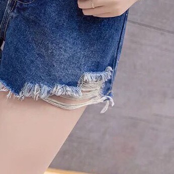 HOT Quần Short JEAN Nữ Rách Đẹp Thời Trang Cá Tính QSN02 - QSTORE