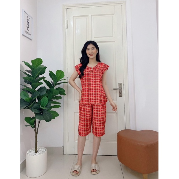 Bộ lanh mặc nhà, đồ ngủ nữ kẻ caro áo ngắn tay quần ngố phong cách hàn quốc chất mát mịn thấm hút mồ hôi