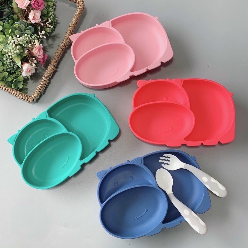 Bộ muỗng nĩa cho bé ăn dặm có thể uốn cong