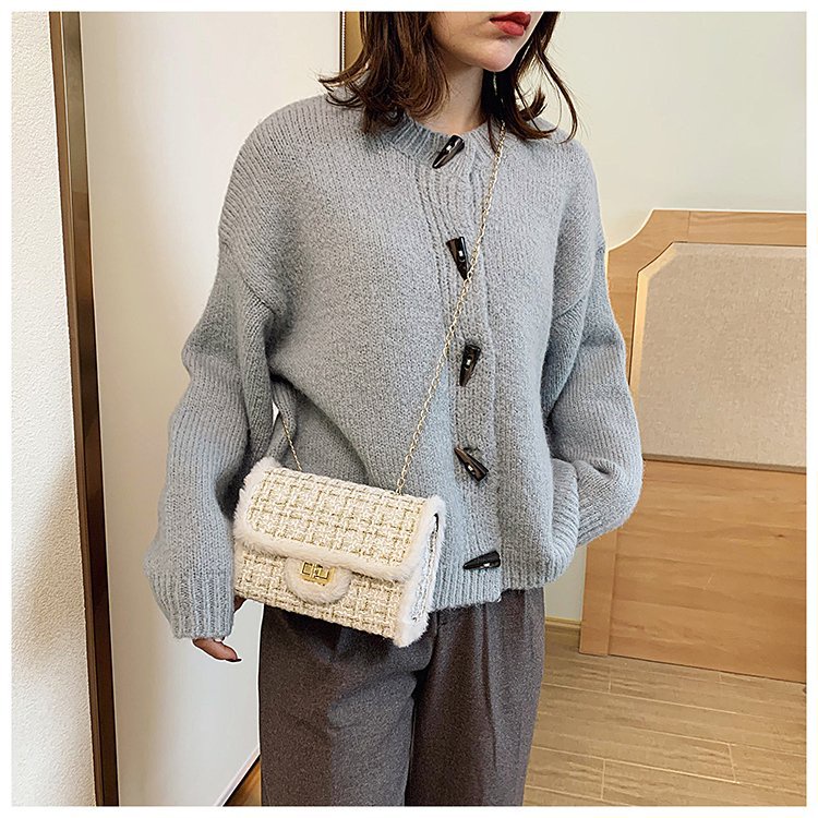 Túi Xách Da PU Phong Cách Retro Sành Điệu ,Phong cách Hàn Quốc, chất liệu nhung, thiết kế dây chuyền kim loại