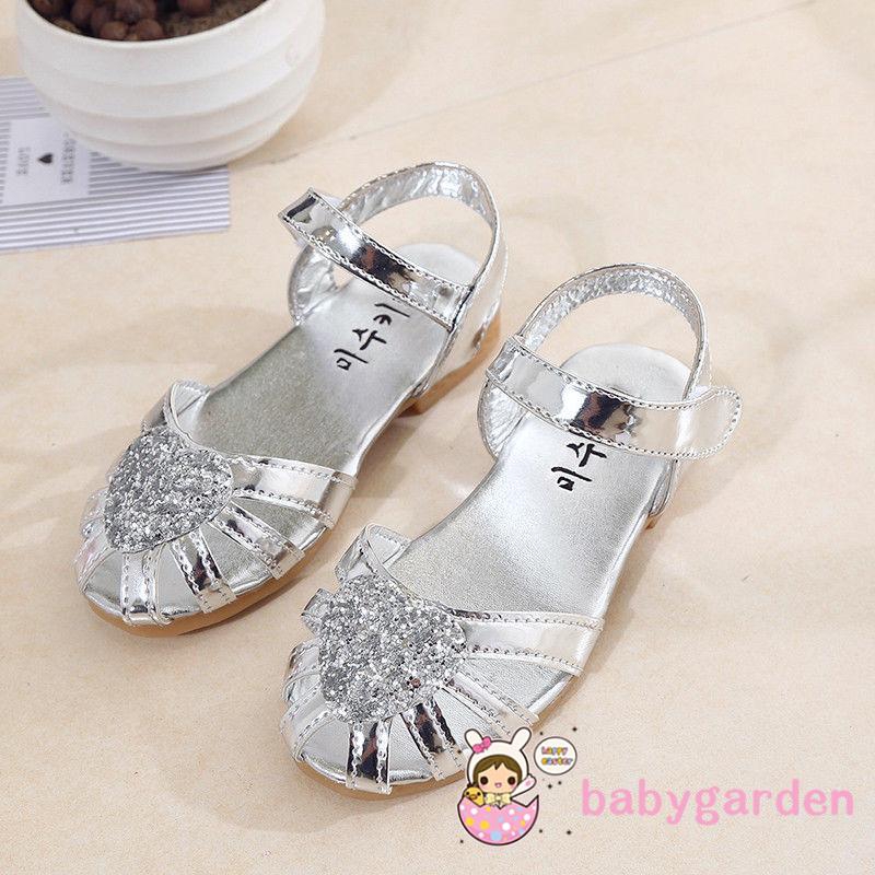 Giày sandal dự tiệc kiểu dáng công chúa cho bé gái