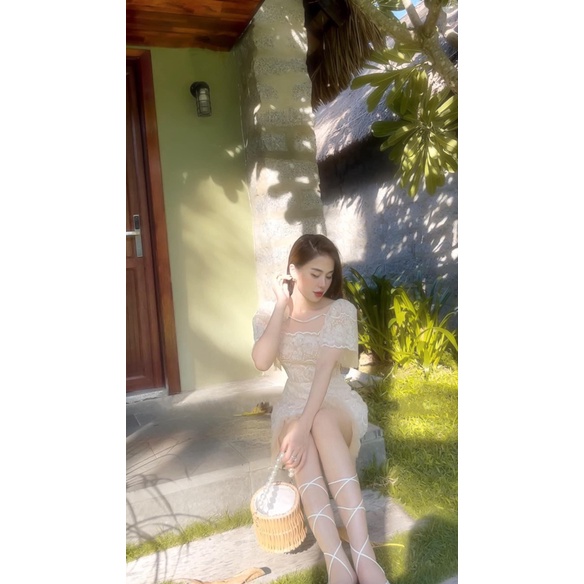 Váy ren hoa cao cấp Ashley