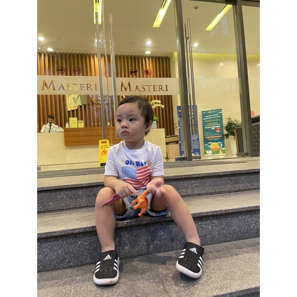 Áo thun oldnavy US size 3T 4T 5T