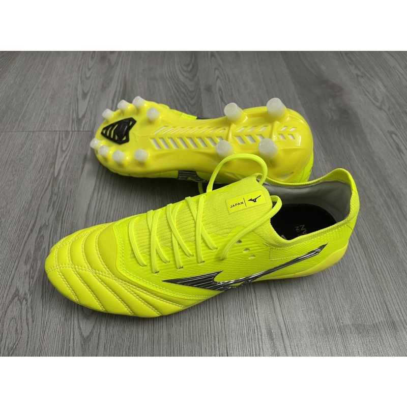 Giày bóng đá sân cỏ tự nhiên Mizuno MORELIA NEO III FG Chuối(Tặng kèm tất)