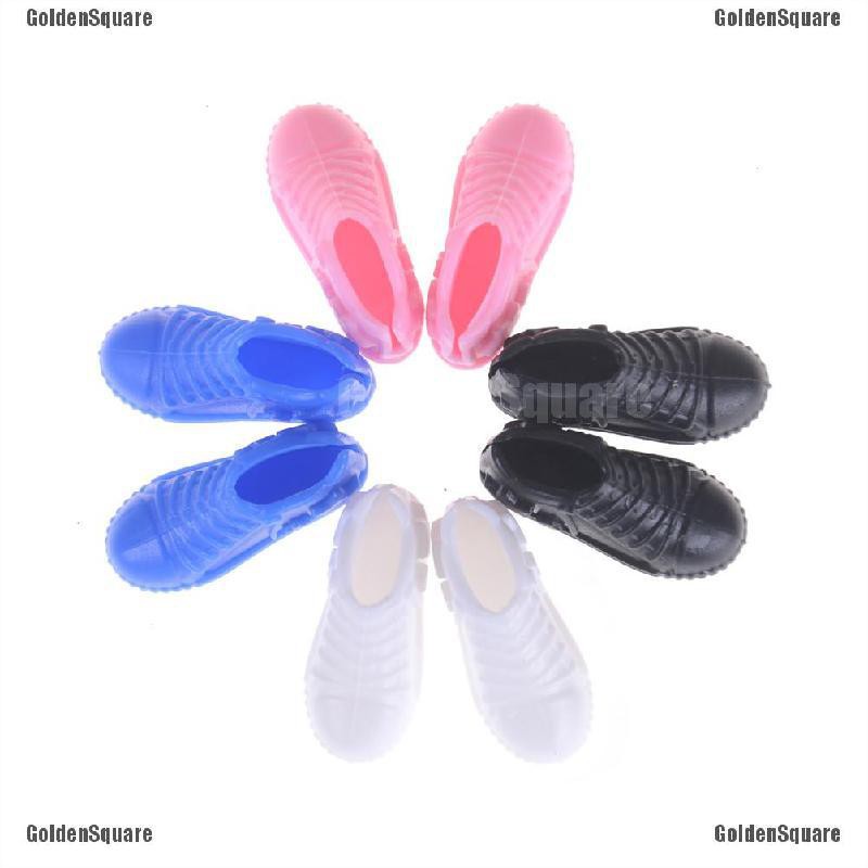 Bộ 4 Giày Sneaker Mini Đáng Yêu Cho Búp Bê Barbie