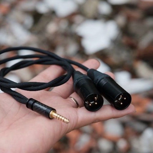 Cáp tín hiệu 4.4mm ra 2 đầu XLR 3PIN.