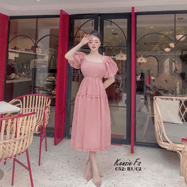 Đầm dáng suông cổ vuông tay ngắn bồng