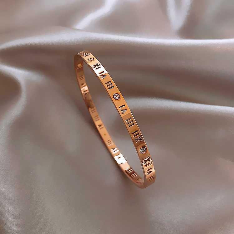 Vòng Tay Thép Titan Khắc Số La Mã Đơn Giản Thời Trang Hàn Quốc Cho Nam Nữ | BigBuy360 - bigbuy360.vn