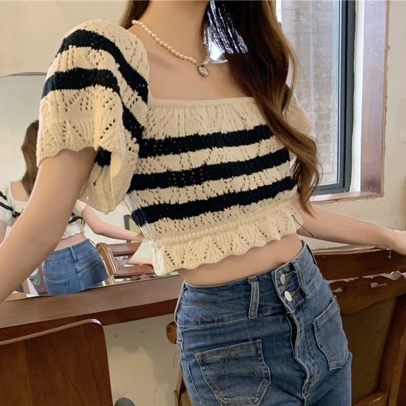 【ZHELIHANGFEI】Áo Dệt Kim Tay Ngắn Thiết Kế Trễ Vai Hoạ Tiết Kẻ Sọc Quyến Rũ