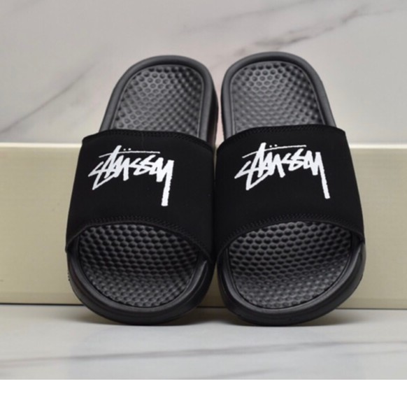 Dép Nike Benassi Stussy thời trang chất lượng cao