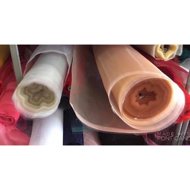 Lưới vi tính cứng tạo phom váy , làm nơ (50k/1m)