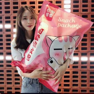 Bịch snack siêu to khổng lồ