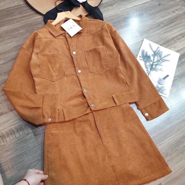 Tb  - Set áo khoác croptop chân váy Nhung tăm