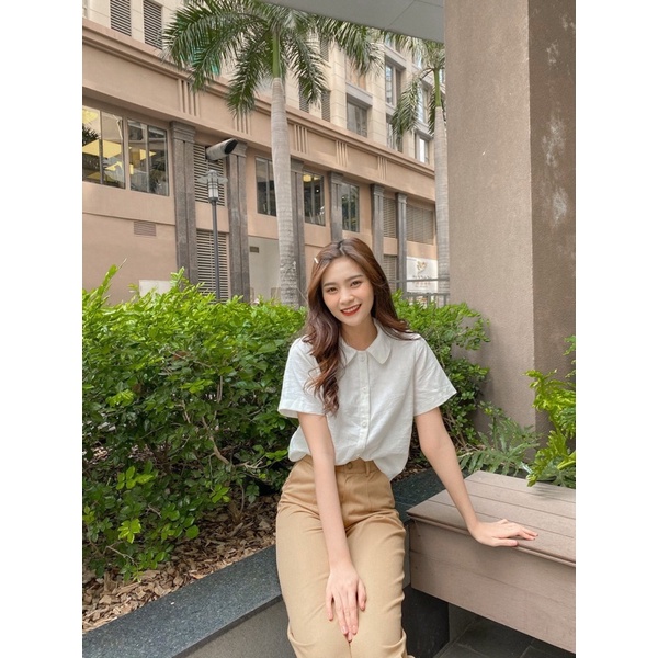 Sibling House Áo sơ mi croptop cổ bèo tay ngắn Camila