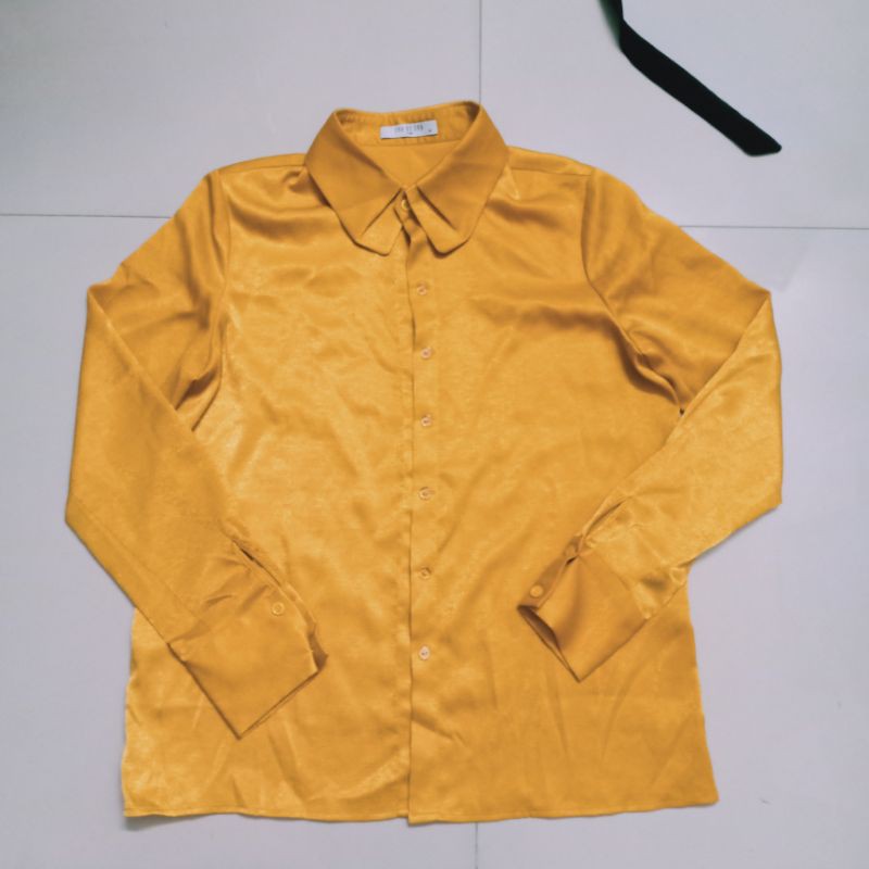 Áo sơ-mi sz m của Eva de Eva.