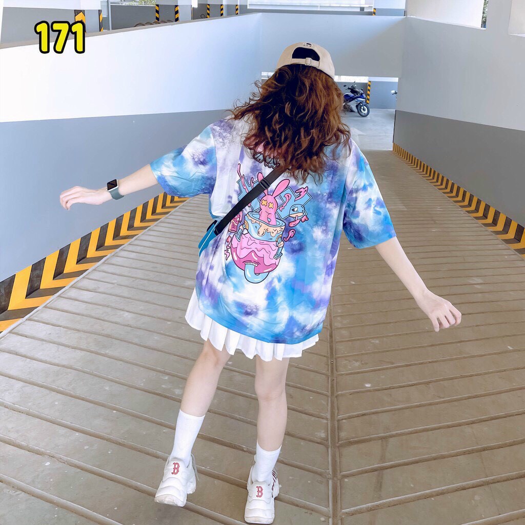 Áo thun unisex loang màu freesize giao ngẫu nhiên.