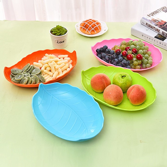đĩa nhựa hình lá nhựa Việt Nhật đựng đồ ăn vặt, hoa quả thiết kế độc đáo