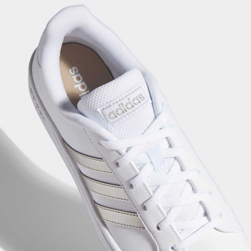 (100% chính hãng Adidas) Giày Adidas Grand Court Base "Cloud White/Platinum Metallic" | BigBuy360 - bigbuy360.vn
