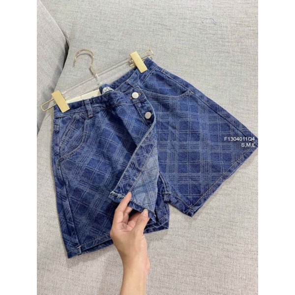 Quần short jean giả váy họa tiết đính 3 nút 1304