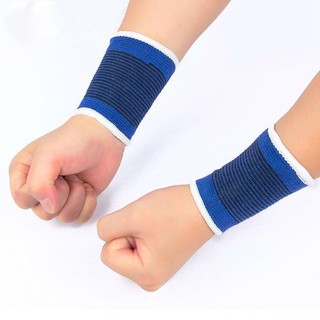 - Bộ bảo hộ chơi thể thao 5 môn