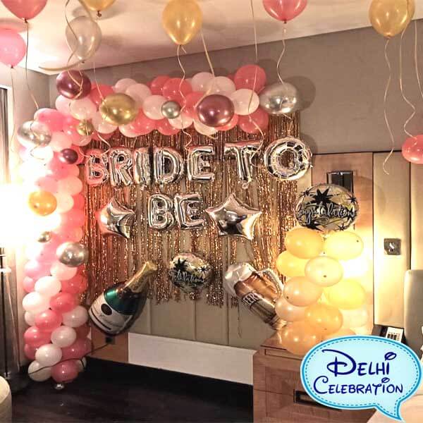 Bóng chữ BRIDE TO BE trang trí tiệc độc thân dành cho cô gái trở thành nàng dâu