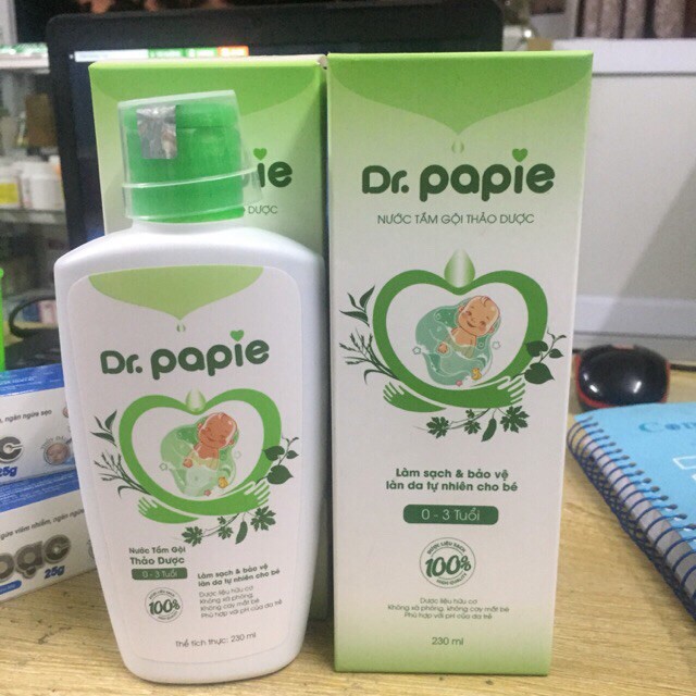 [Mã 77FMCGSALE giảm 8% đơn 500K] Nước tắm thảo dược Dr Papie cho bé 230ml