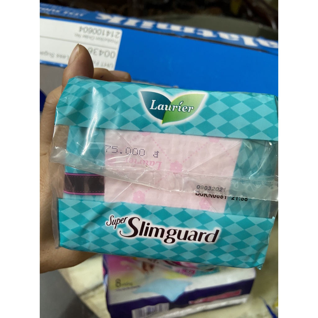 BĂNG VỆ SINH LAURIER SUPER SLIMGUARD 25CM - 16 miếng