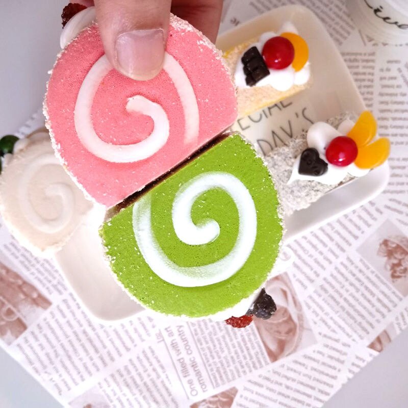 Mô Hình Bánh Kem Có Nhạc Sống Động Dùng Trang Trí Nhà Cửa