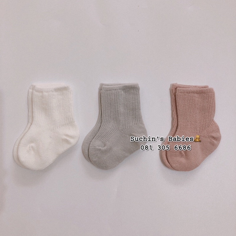 Set tất trơn 3 đôi cho bé Suchin TKID0016