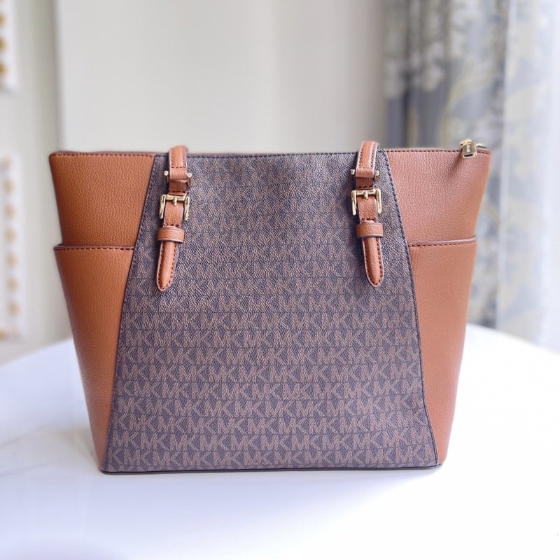 Túi Michael Kors Tote hàng Mỹ chính hãng vừa laptop cho chị em văn phòng