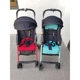 Xe đẩy du lịch combi f2