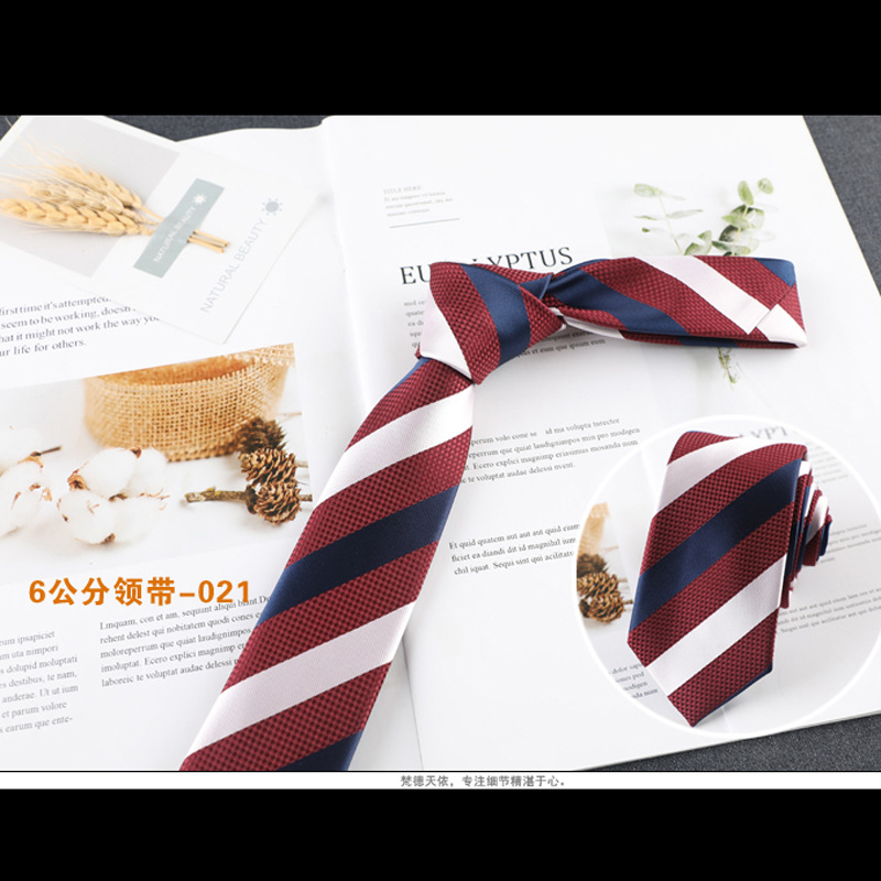 Cà vạt hoạ tiết hoa thời trang lịch lãm dành cho nam