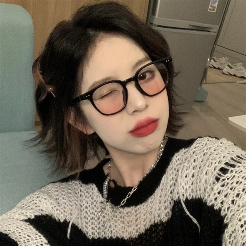 Mắt Kính Má Hồng Gọng Đen Đơn Giản Thời Trang Dành Cho Nữ