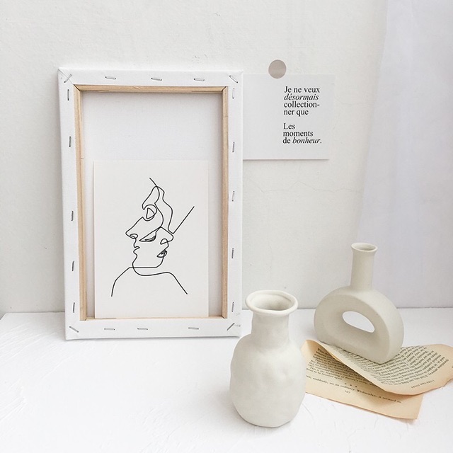 Bình trìu tượng