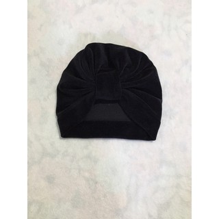 mũ turban nhung đen
