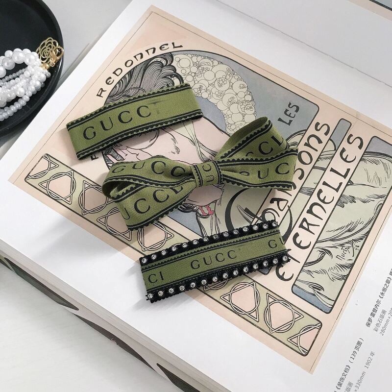 Kẹp tóc GC chữ X