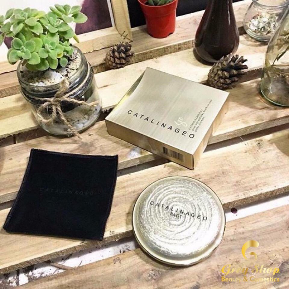 Phấn phủ siêu mịn GEO LAMY CATALINA GOLDEN PACT. | BigBuy360 - bigbuy360.vn