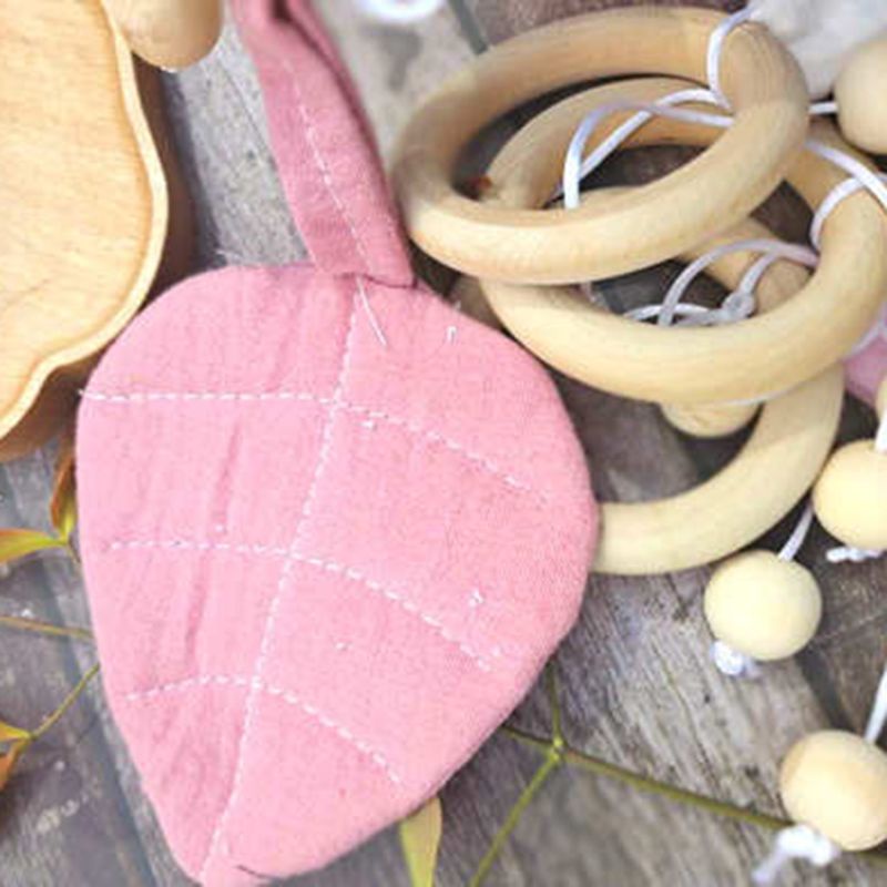 Đồ Chơi Gặm Nướu Hình Chiếc Lá DIY Cho Bé